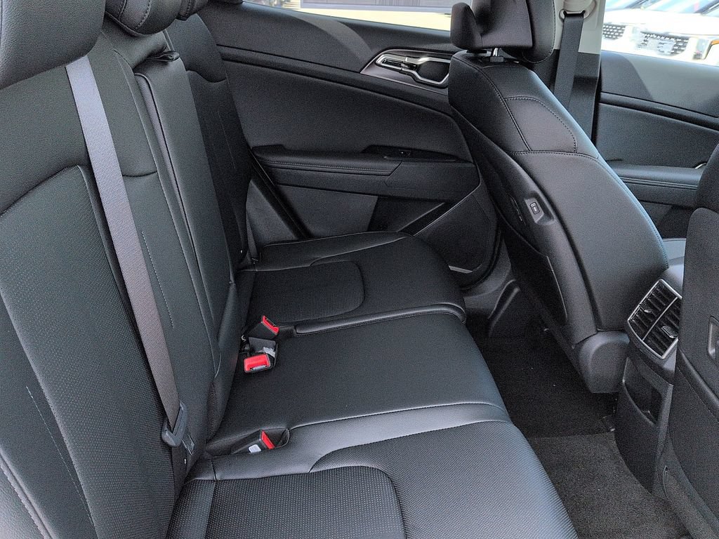 New 2026 Kia Sportage EX FWD image 8