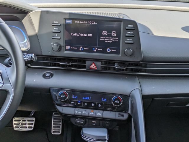 Used 2025 Hyundai Elantra Sport FWD image 19