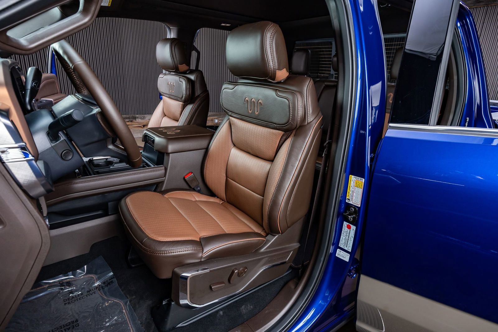 Used 2026 Ford F350 King Ranch w/ FX4 Off-Road Package image 30