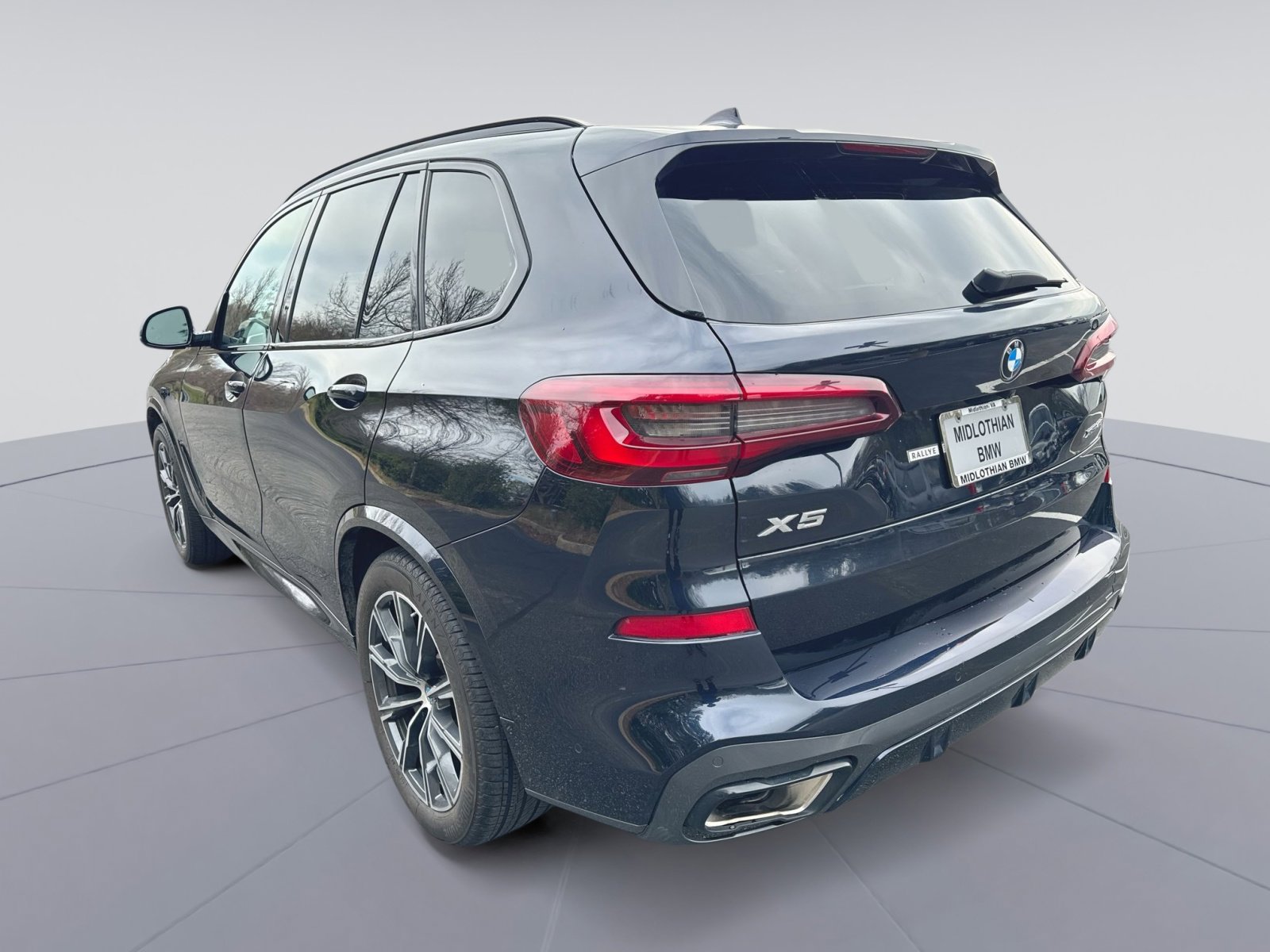 Used 2023 BMW X5 xDrive40i w/ M Sport Package image 27