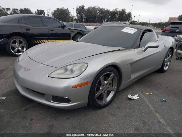 Used 2005 Chevrolet Corvette Coupe w/ Preferred Equipment Group RWD image 16