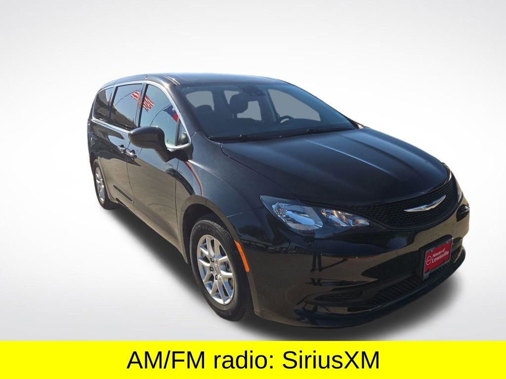 Used 2024 Chrysler Voyager LX FWD image 9