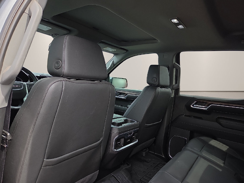 Used 2024 GMC Sierra 1500 SLT AWD/4WD image 11