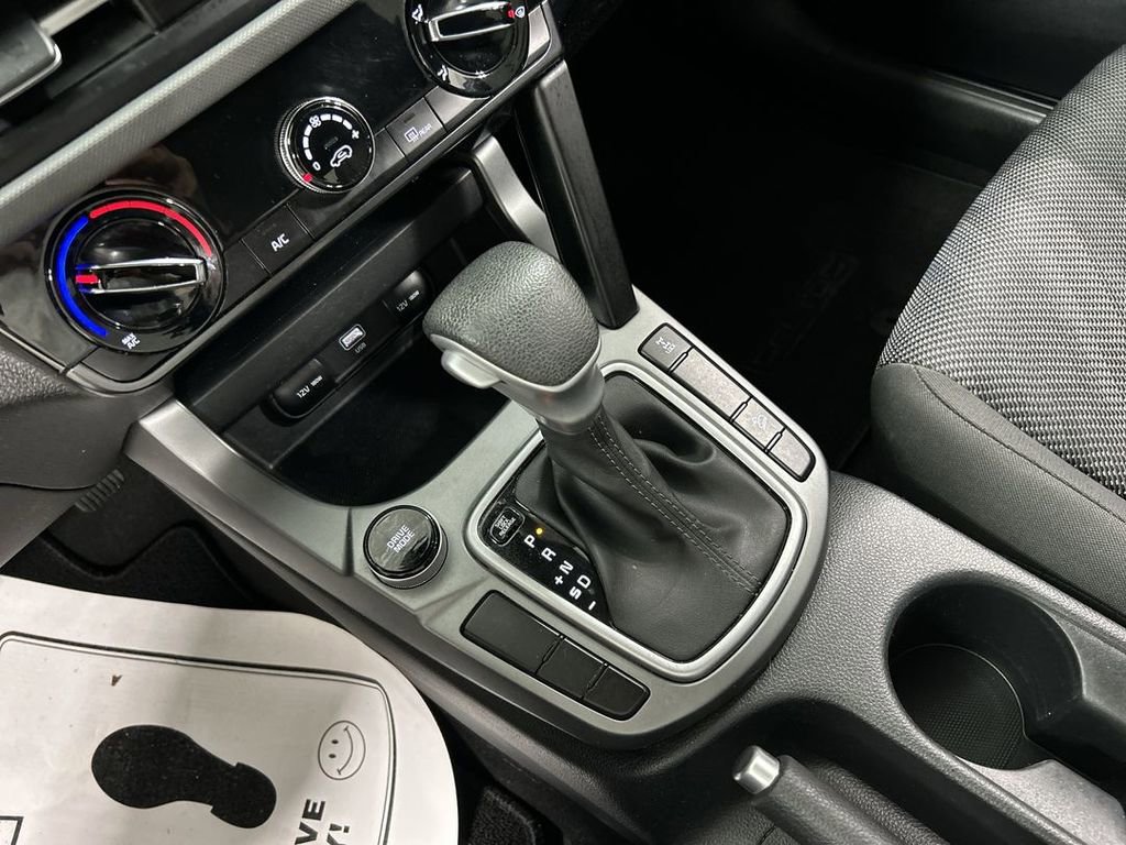 Certified 2024 Kia Seltos LX AWD/4WD image 17