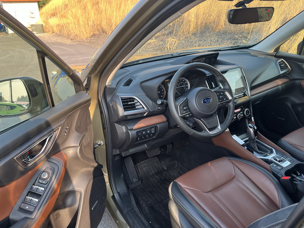 Used 2024 Subaru Forester Touring w/ POP Package 3 AWD/4WD image 9