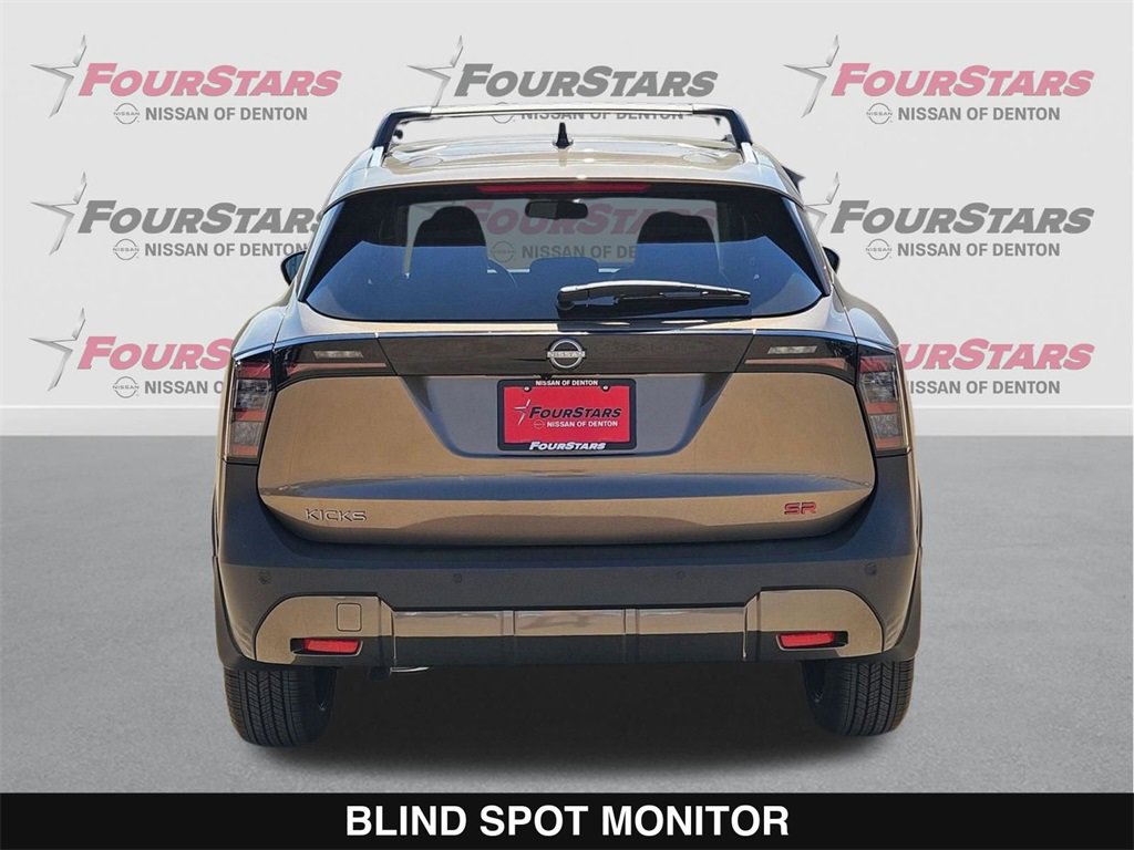 New 2026 Nissan Kicks SR image 5