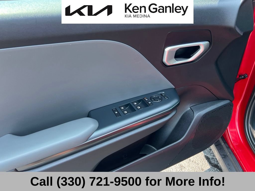 Certified 2025 Kia K4 FWD image 27