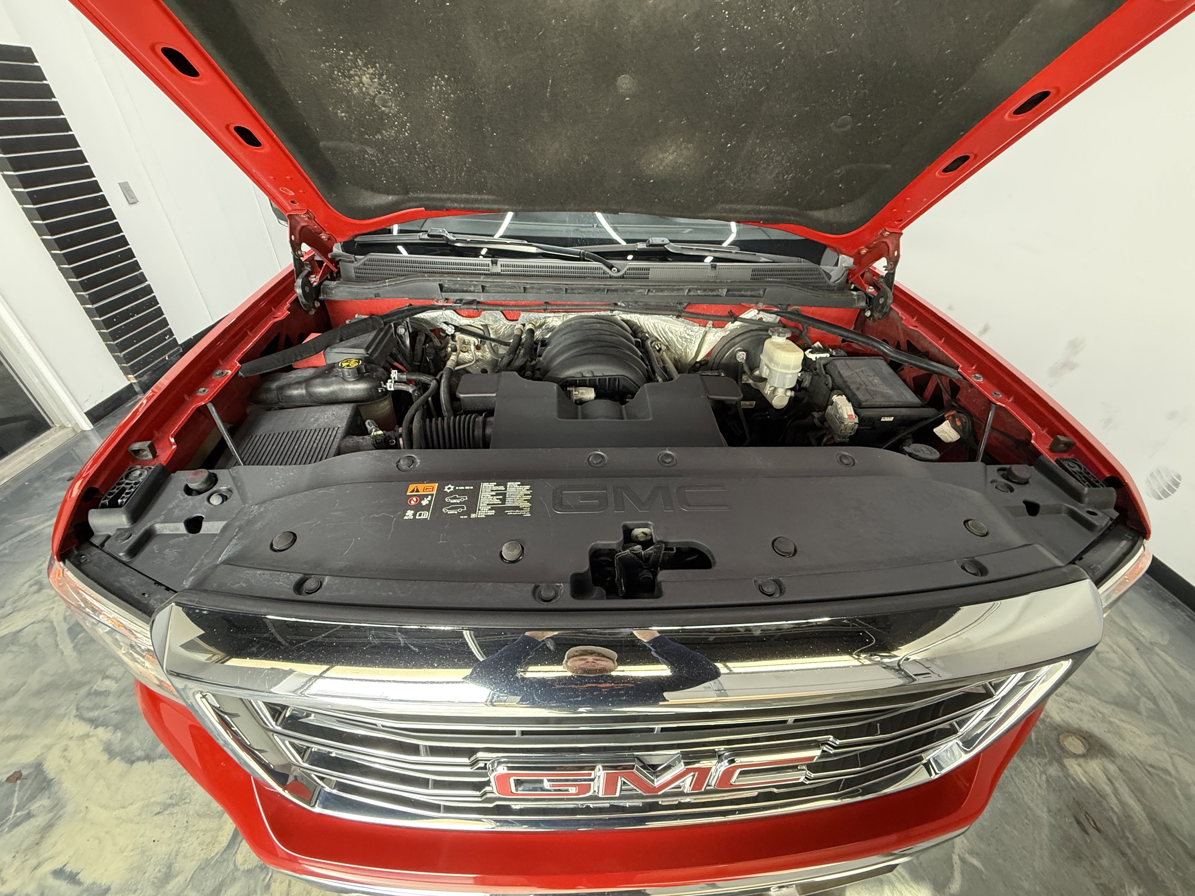 Used 2015 GMC Sierra 1500 SLT w/ SLT Crew Cab Value Package image 29