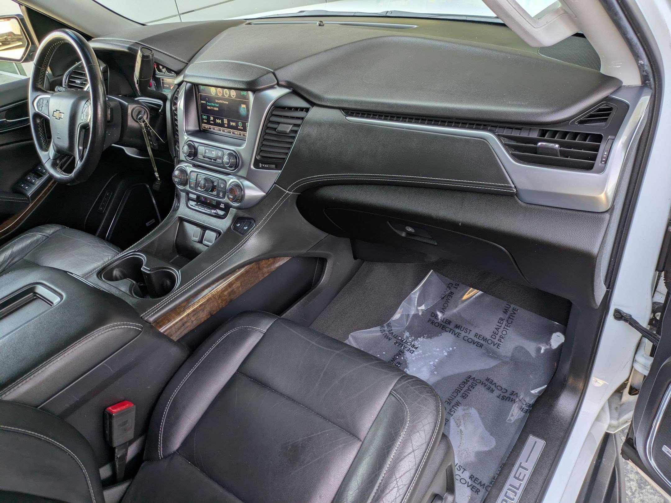 Used 2019 Chevrolet Suburban LT image 28