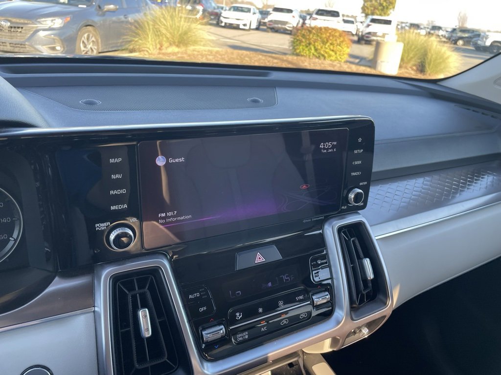 Used 2022 Kia Sorento S image 17