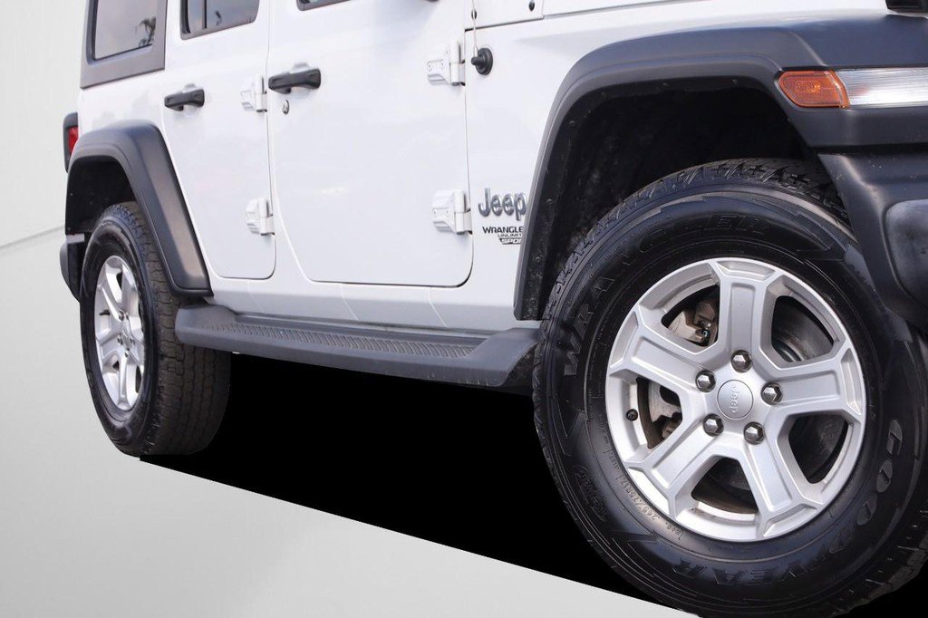 Used 2020 Jeep Wrangler Unlimited Sport S AWD/4WD image 3