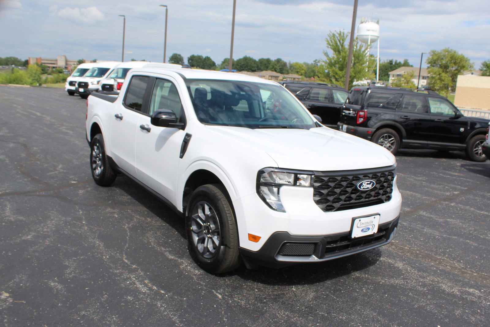 New 2025 Ford Maverick XLT w/ XLT Luxury Package FWD image 7