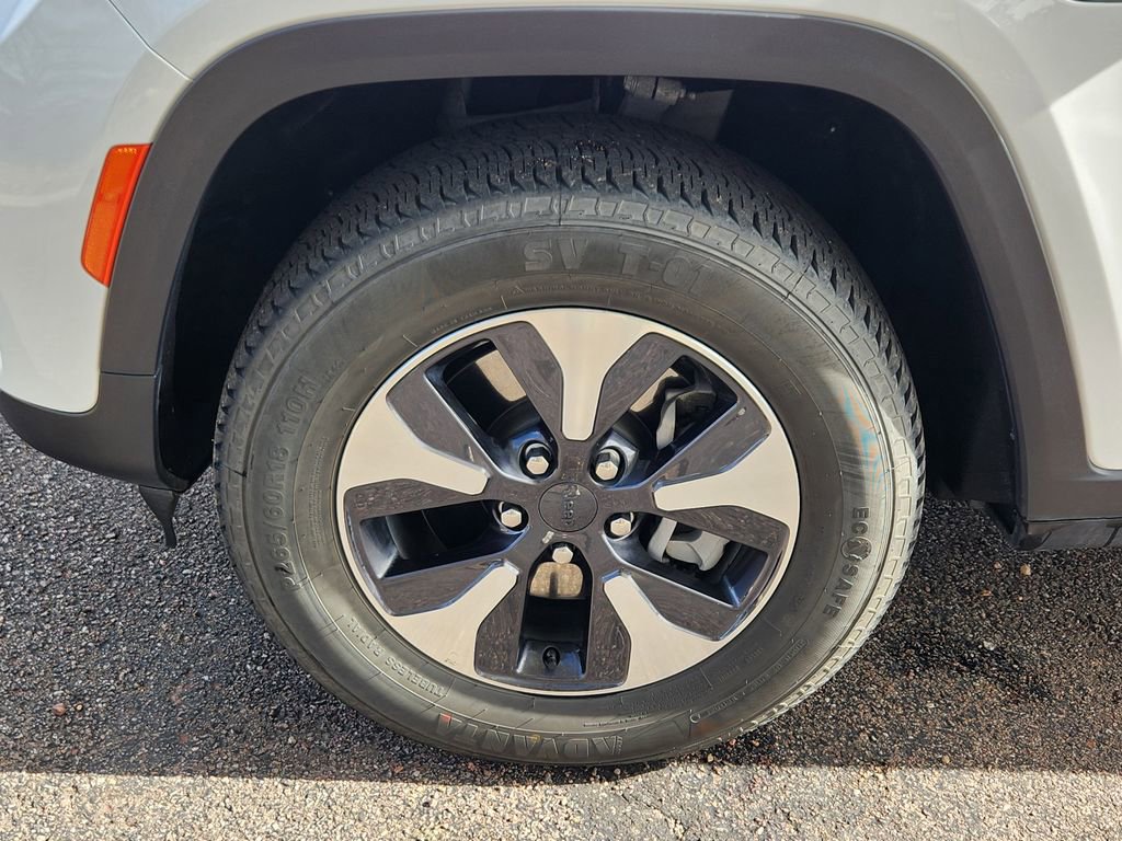 Used 2024 Jeep Grand Cherokee Limited 4xe image 25