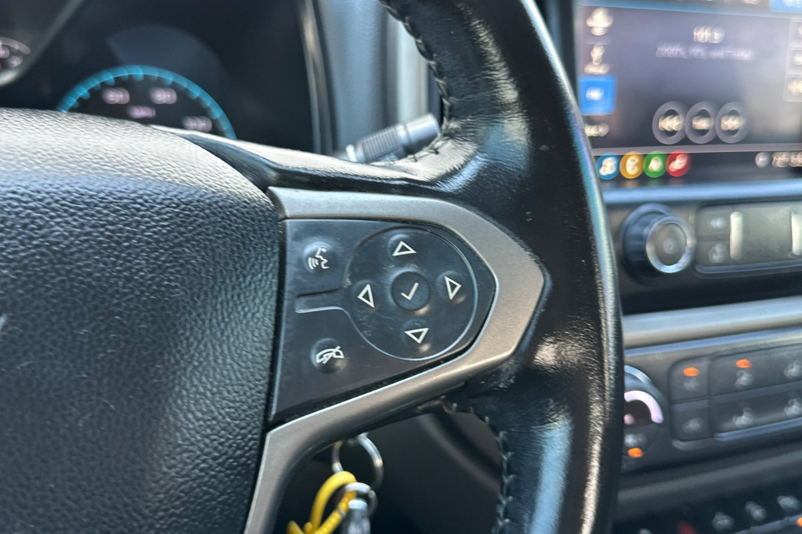 Used 2019 Chevrolet Colorado Z71 AWD/4WD image 35