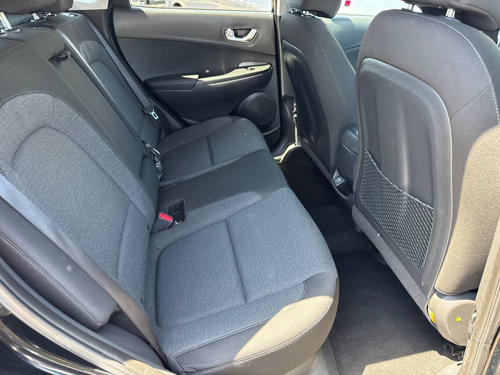 Used 2023 Hyundai Kona SE FWD image 17