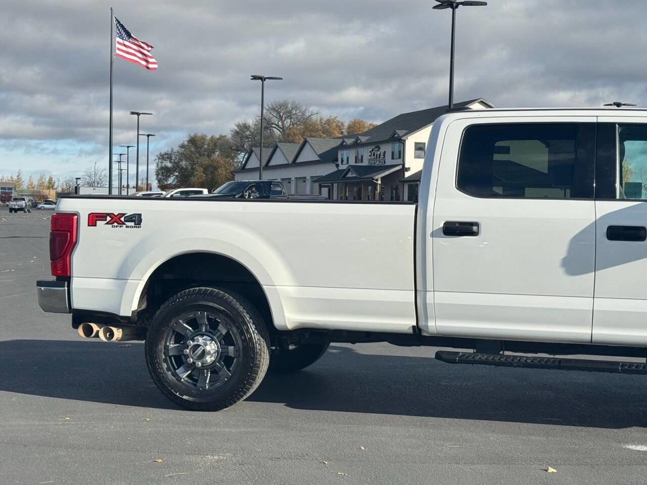 Used 2021 Ford F350 XLT w/ XLT Value Package image 5