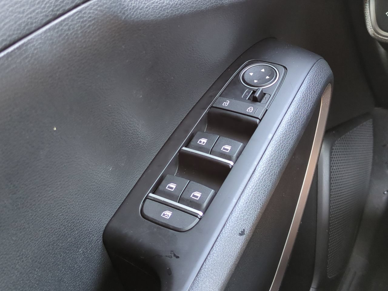 Certified 2025 Kia Soul LX w/ LX Technology Package FWD image 22