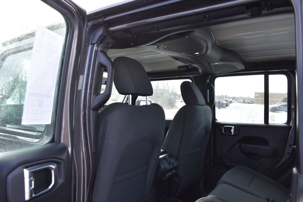New 2026 Jeep Gladiator Sport AWD/4WD image 26