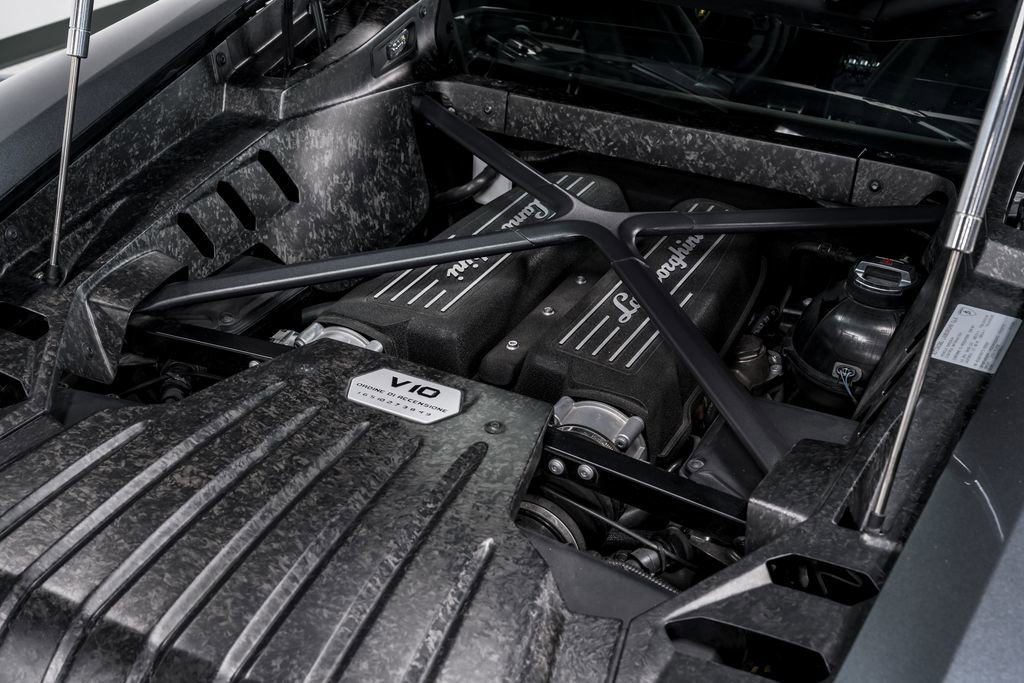 Used 2018 Lamborghini Huracan LP 580-2 image 52