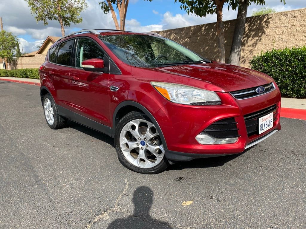Used 2014 Ford Escape Titanium image 2