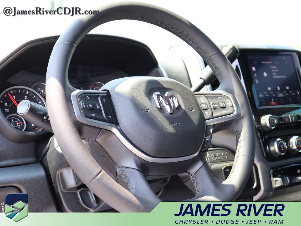 Used 2025 RAM 2500 Big Horn AWD/4WD image 17