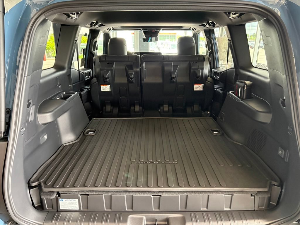 New 2026 Toyota Land Cruiser AWD/4WD image 7