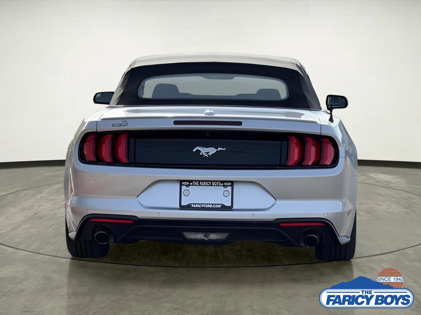 Used 2018 Ford Mustang Premium image 3