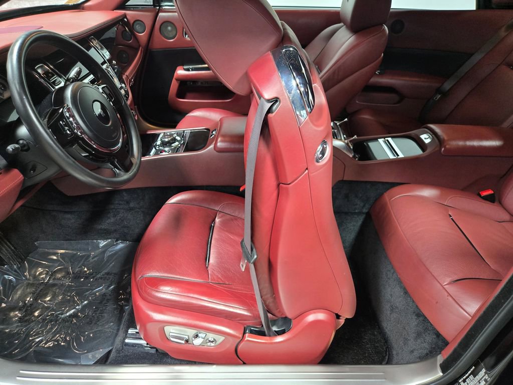 Used 2015 Rolls-Royce Wraith RWD image 32