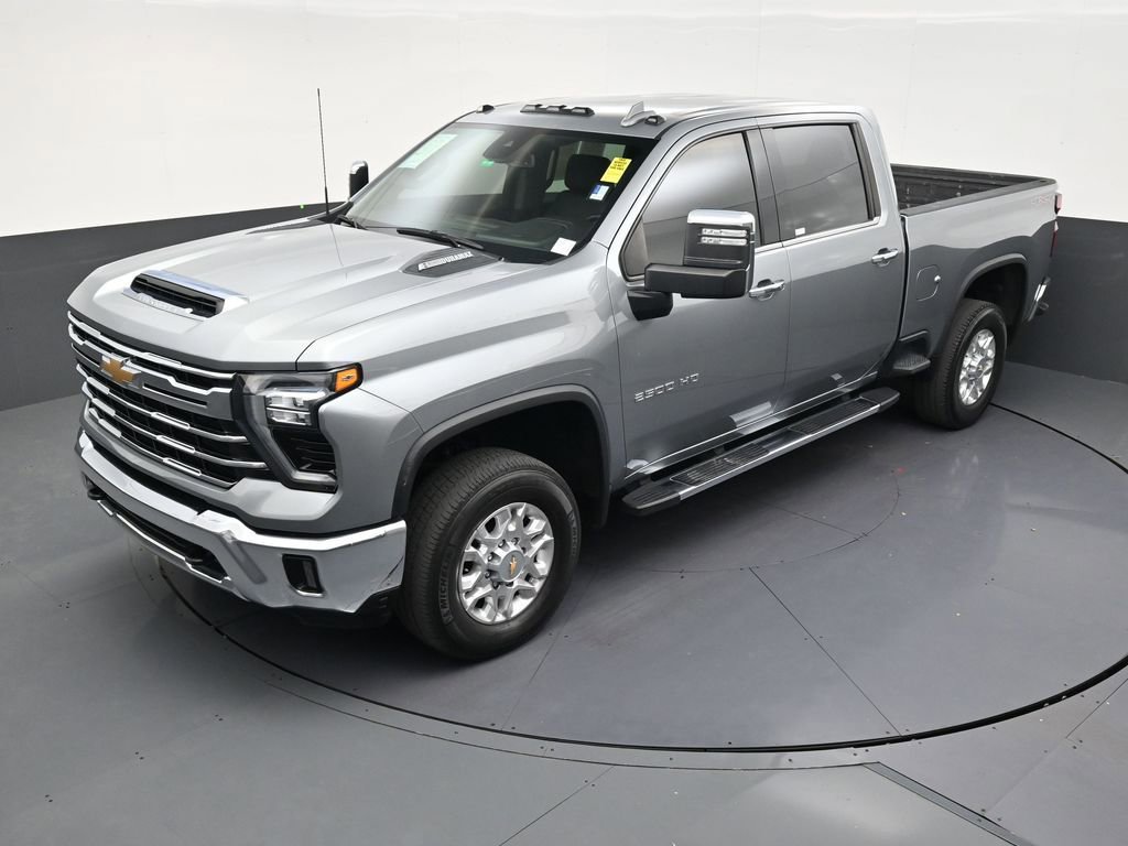 Used 2024 Chevrolet Silverado 2500 LTZ w/ LTZ Convenience Package AWD/4WD image 12