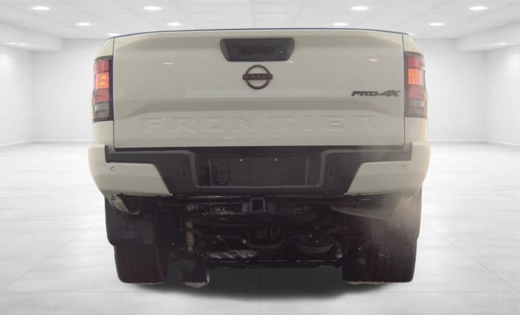Used 2024 Nissan Frontier PRO-4X w/ Pro Convenience Package image 6