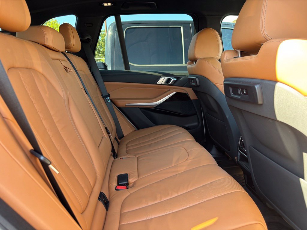 Used 2019 BMW X5 xDrive40i w/ Premium Package 2 AWD/4WD image 26