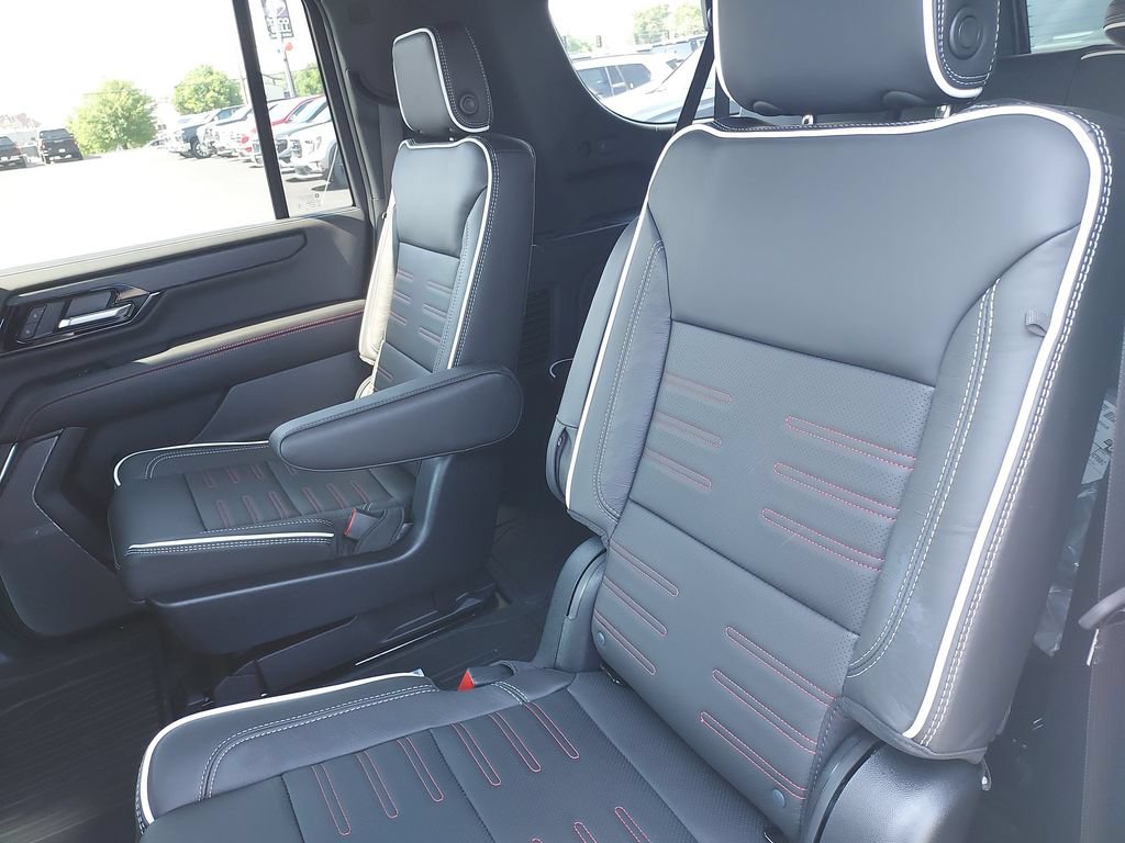 New 2026 GMC Yukon XL AT4 Ultimate w/ LPO, Floor Liner Package AWD/4WD image 29