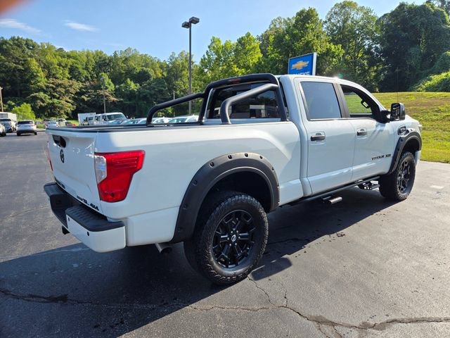 Used 2018 Nissan Titan SL w/ Midnight Edition AWD/4WD image 8