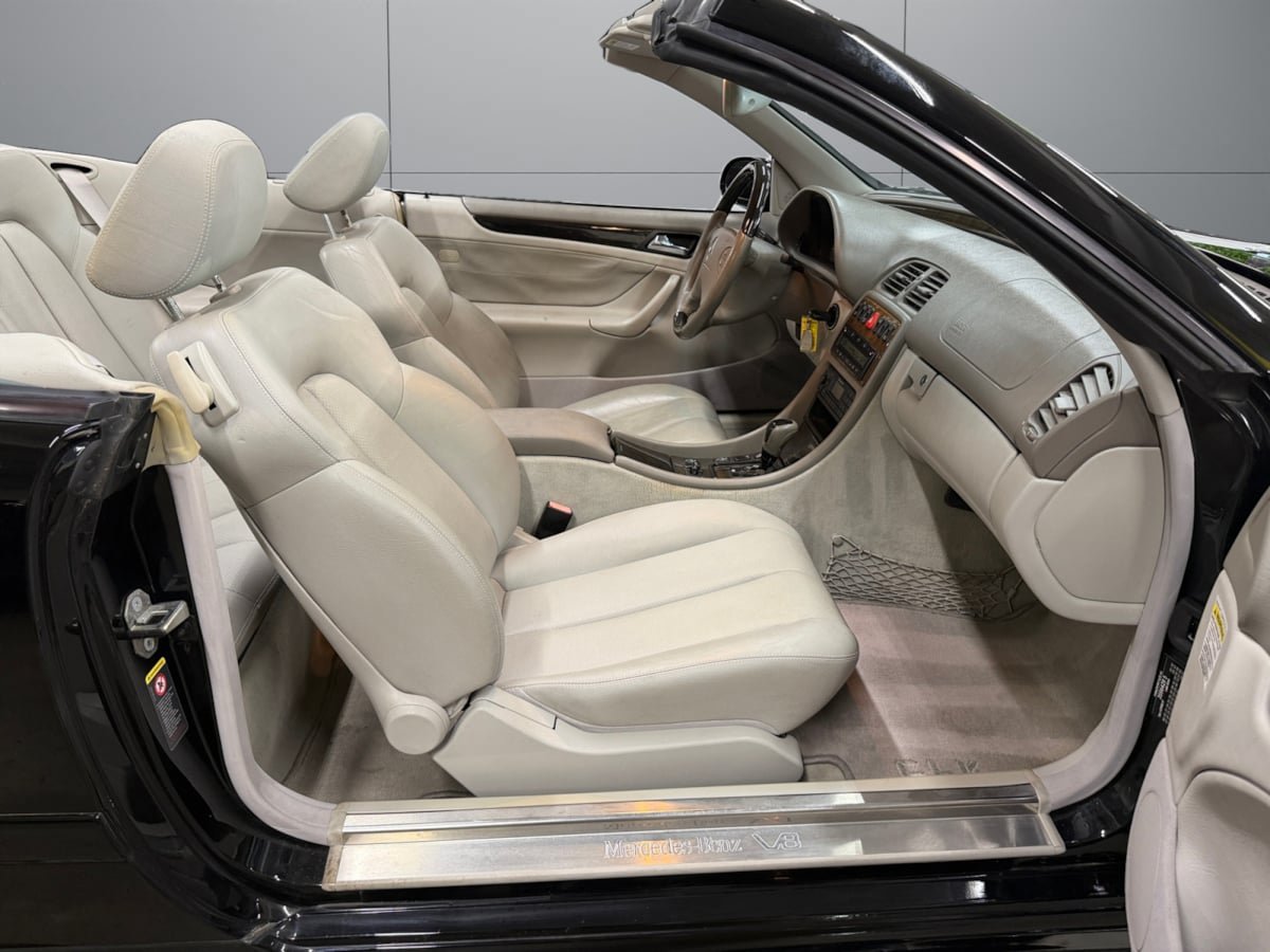 Used 2002 Mercedes-Benz CLK 430 Cabriolet image 17