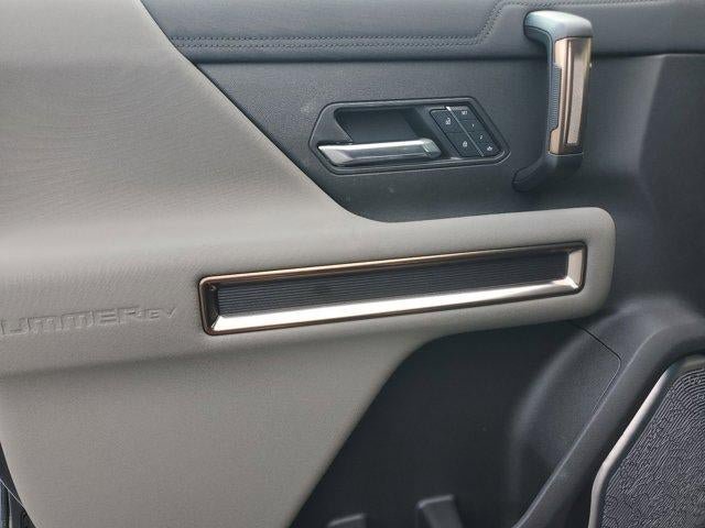 New 2025 GMC Hummer EV 2X AWD/4WD image 24