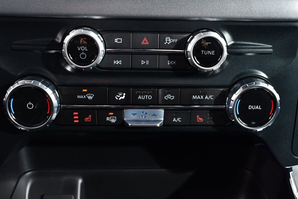 New 2025 Ford F150 XLT w/ Equipment Group 302A MID image 28