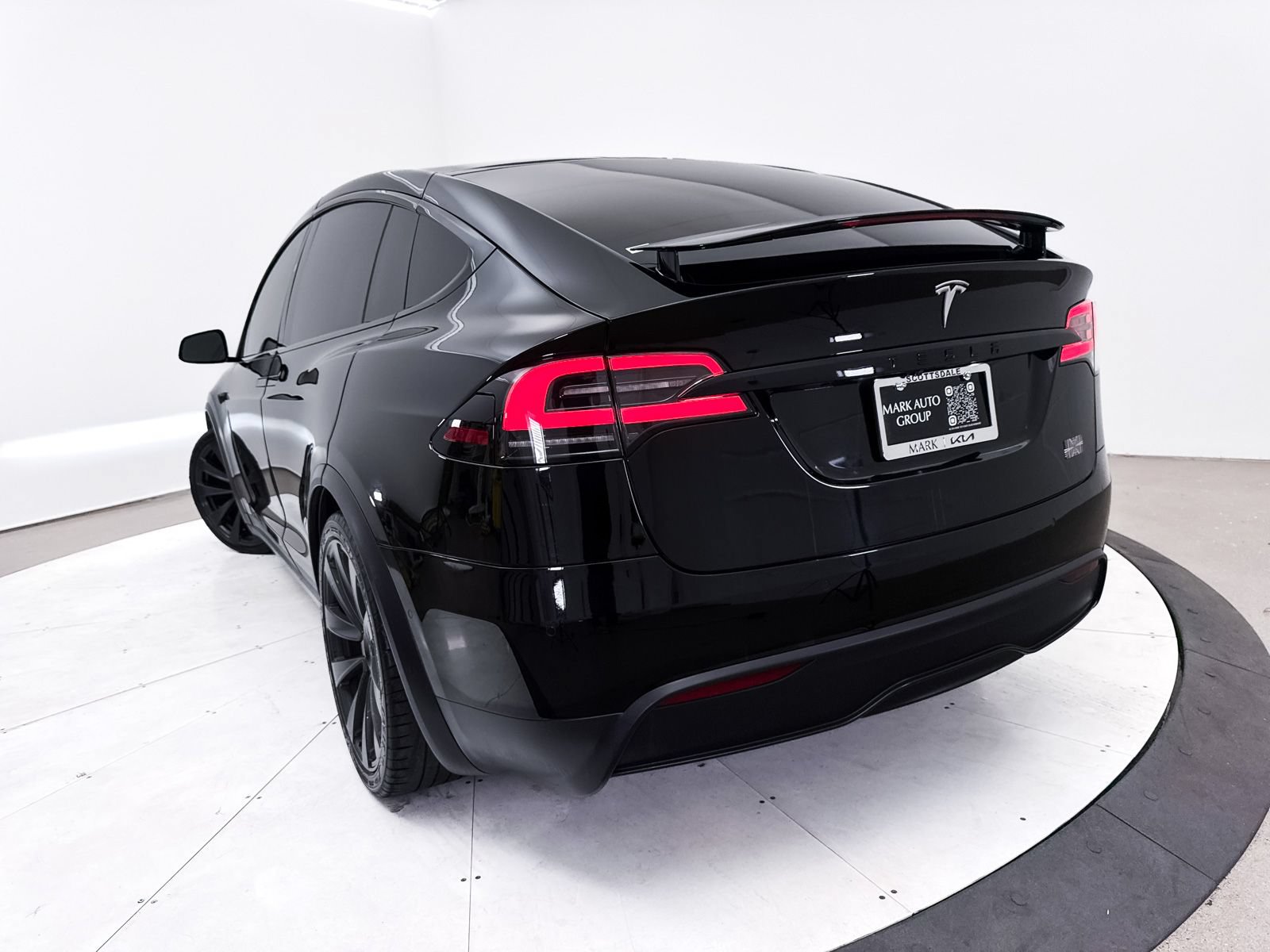 Used 2022 Tesla Model X Plaid AWD/4WD image 7
