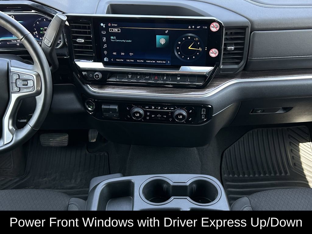 Used 2025 Chevrolet Silverado 2500 LT w/ Convenience Package image 15