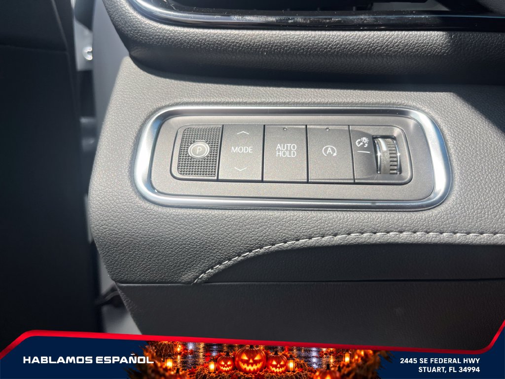 New 2027 Buick Enclave Sport Touring w/ Super Cruise Package FWD image 17