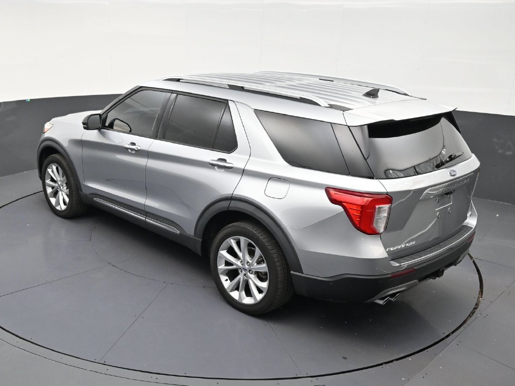 Used 2022 Ford Explorer Platinum w/ Equipment Group 601A AWD/4WD image 14
