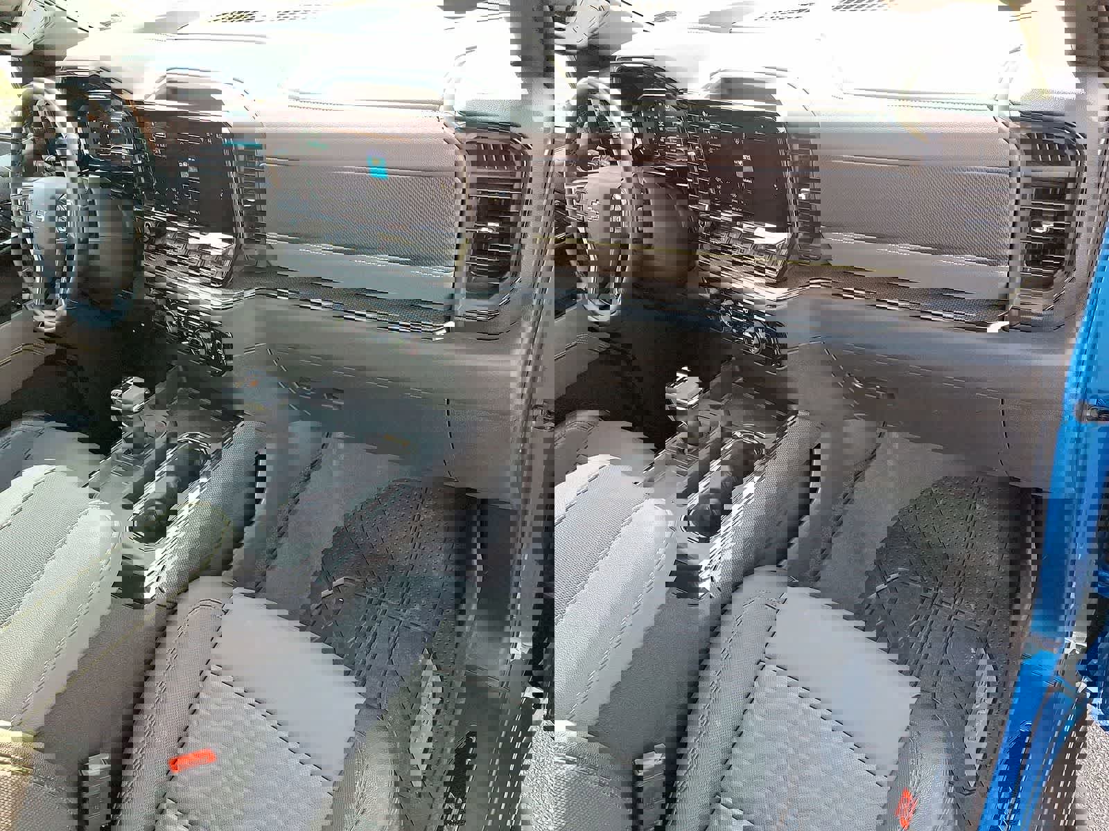 Used 2023 Chevrolet Silverado 1500 ZR2 w/ Technology Package image 35