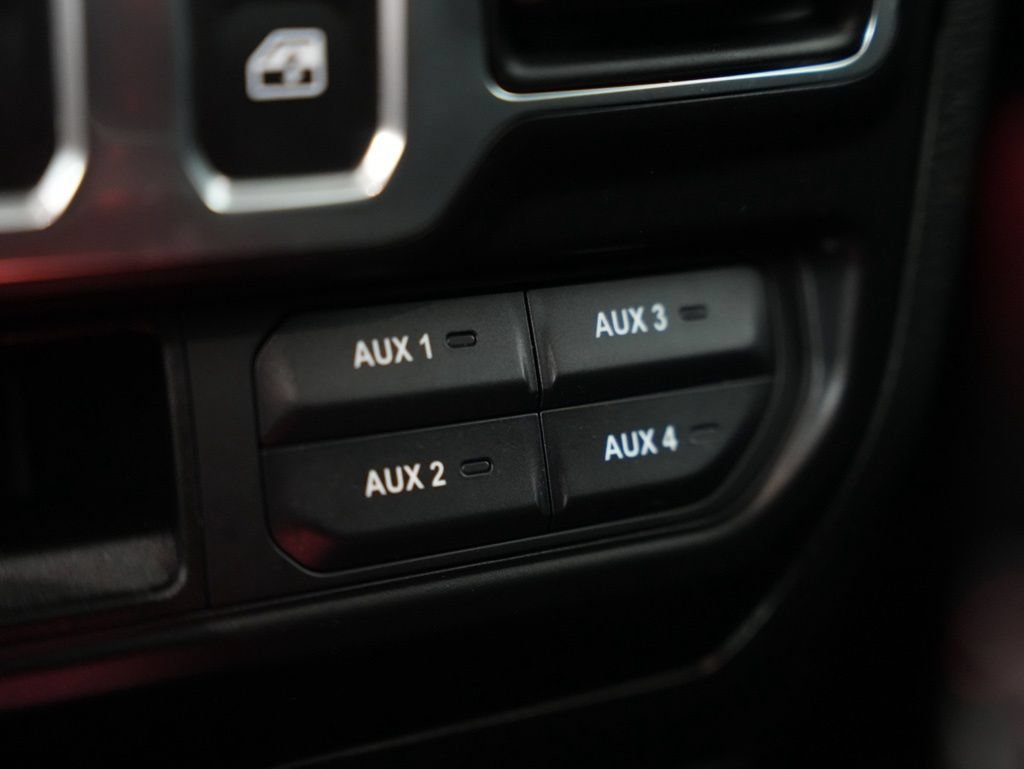 Used 2021 Jeep Wrangler Sport AWD/4WD image 26