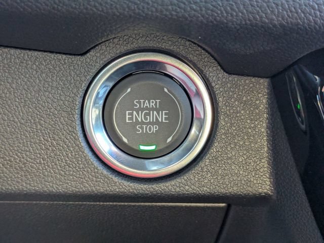 New 2026 Chevrolet Traverse LT w/ Driver Confidence Package FWD image 23