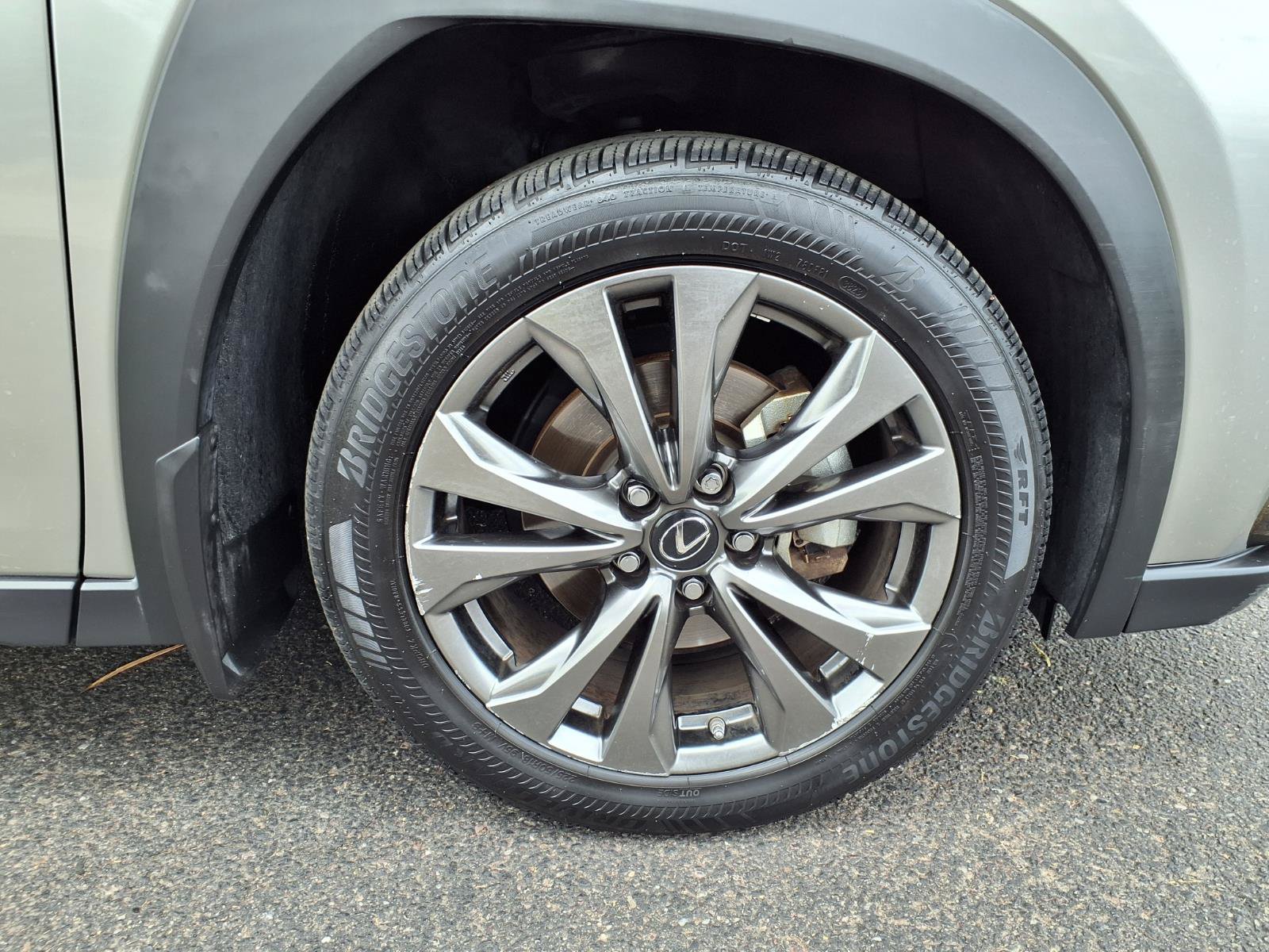 Used 2019 Lexus UX 200 F Sport w/ F Sport Premium Package FWD image 9