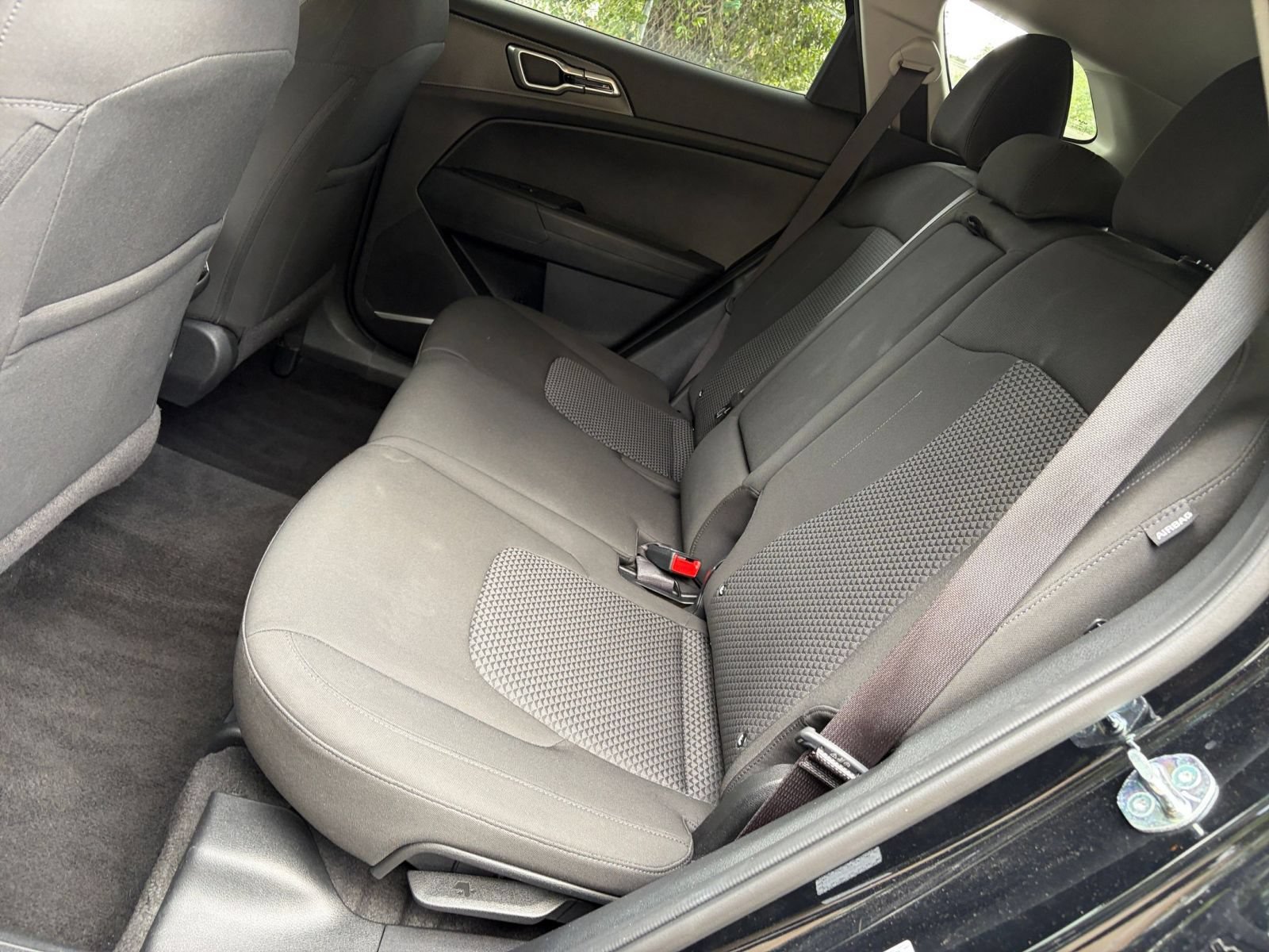 Used 2025 Kia Sportage LX AWD/4WD image 36