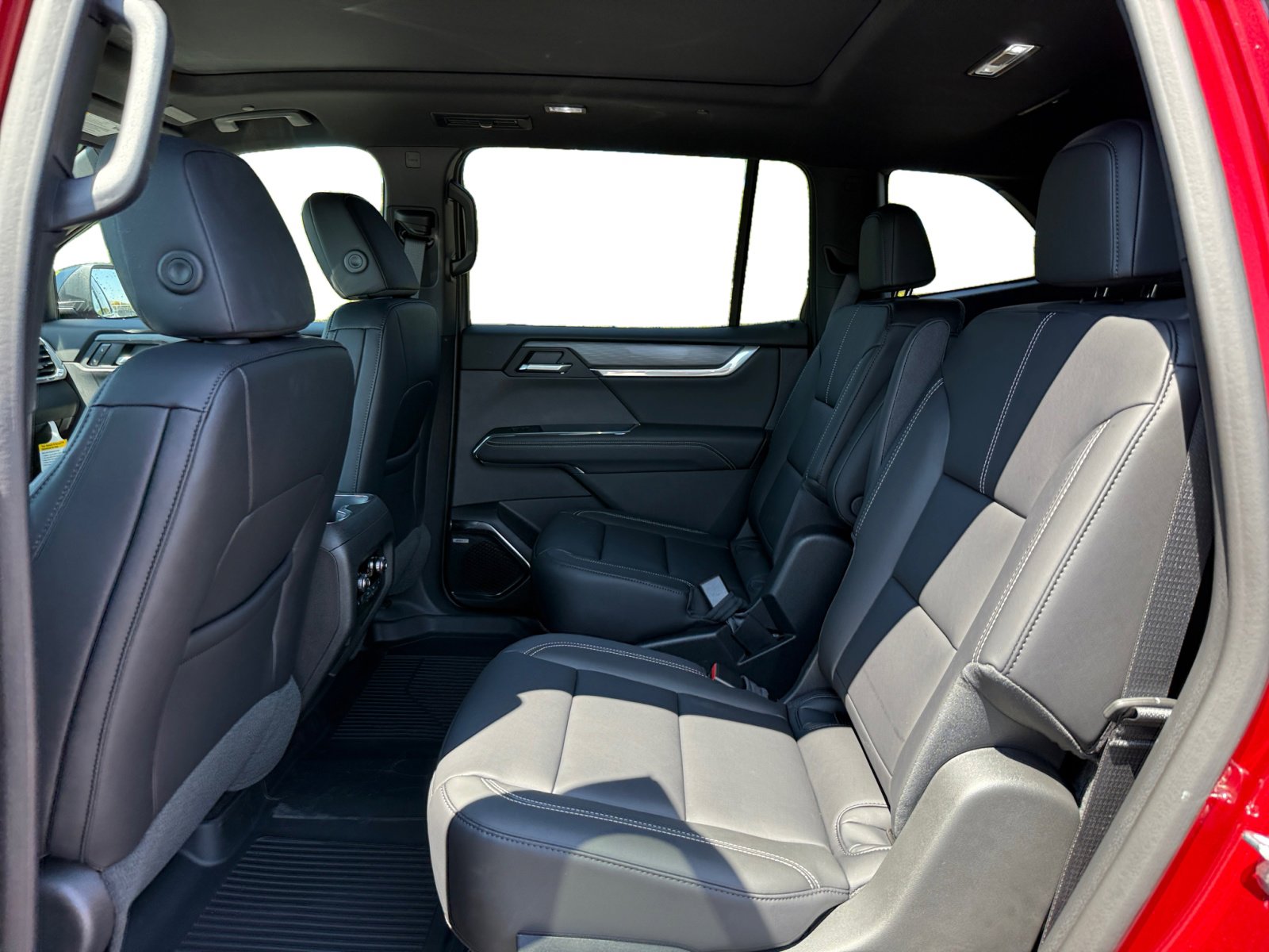 New 2025 GMC Acadia Elevation w/ Elevation Premium Package image 16