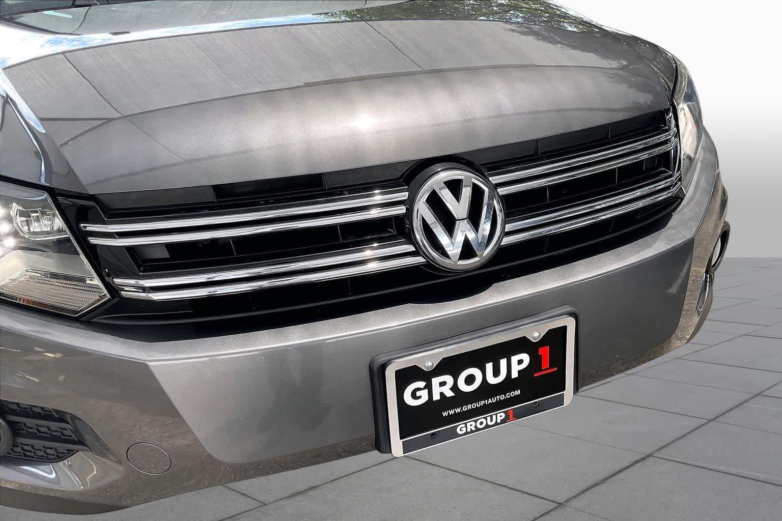 Used 2016 Volkswagen Tiguan SE FWD image 30