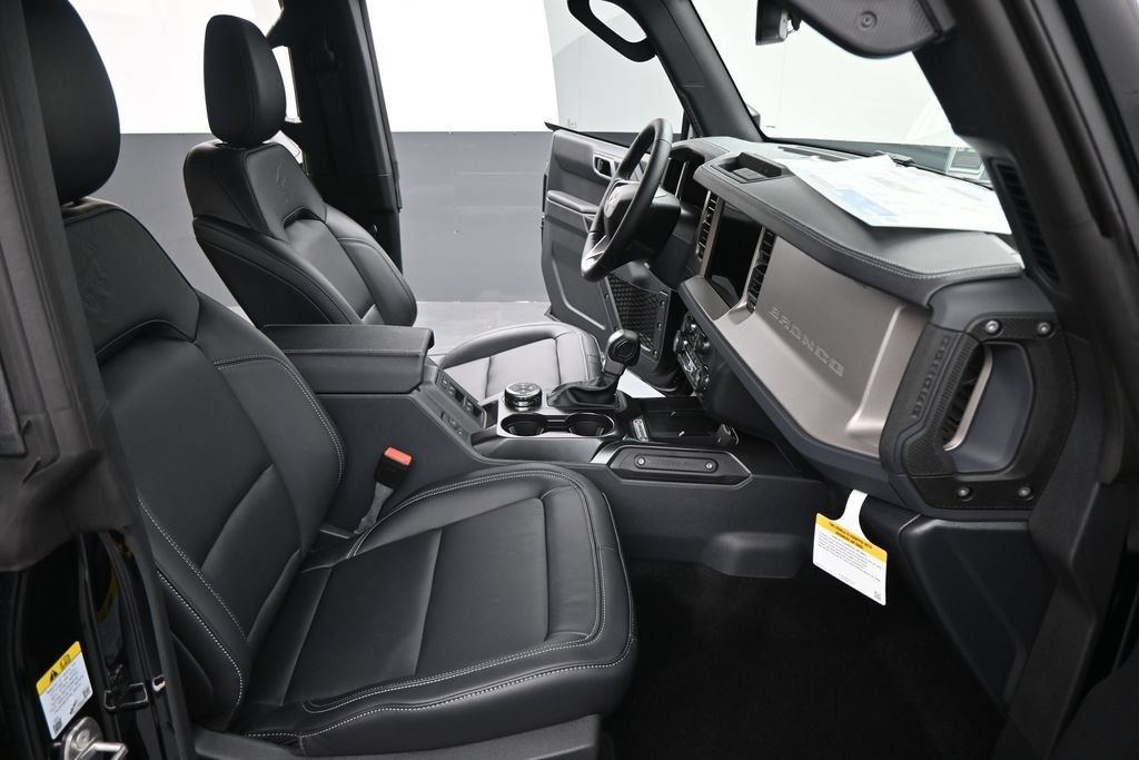 New 2026 Ford Bronco Outer Banks AWD/4WD image 13