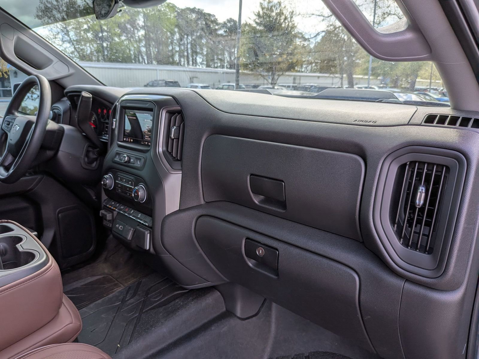 Used 2026 Chevrolet Silverado 1500 Custom Trail Boss w/ Dark Appearance Package AWD/4WD image 36