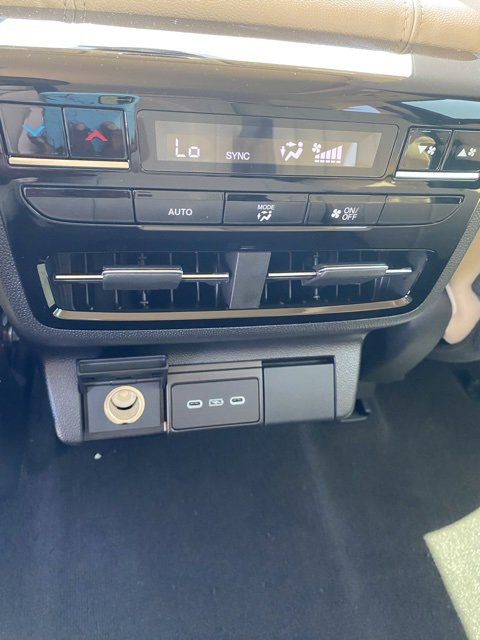 New 2025 Acura MDX SH-AWD image 13